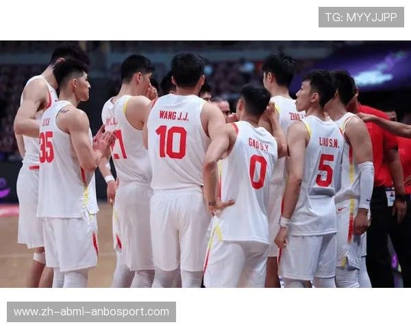 篮球运动员力量与速度结合训练促进比赛中身体对抗的能力