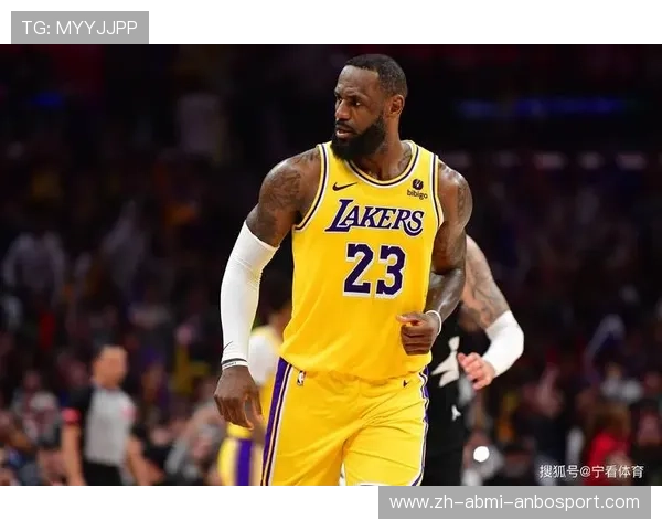 詹姆斯职业生涯高光时刻 见证一位传奇的崛起与坚守